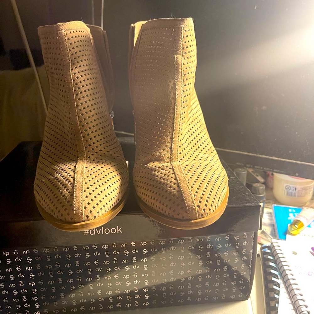 Ankle boot